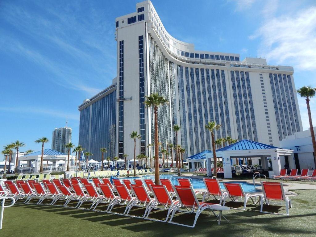 Westgate Las Vegas Resort & Casino Exterior photo